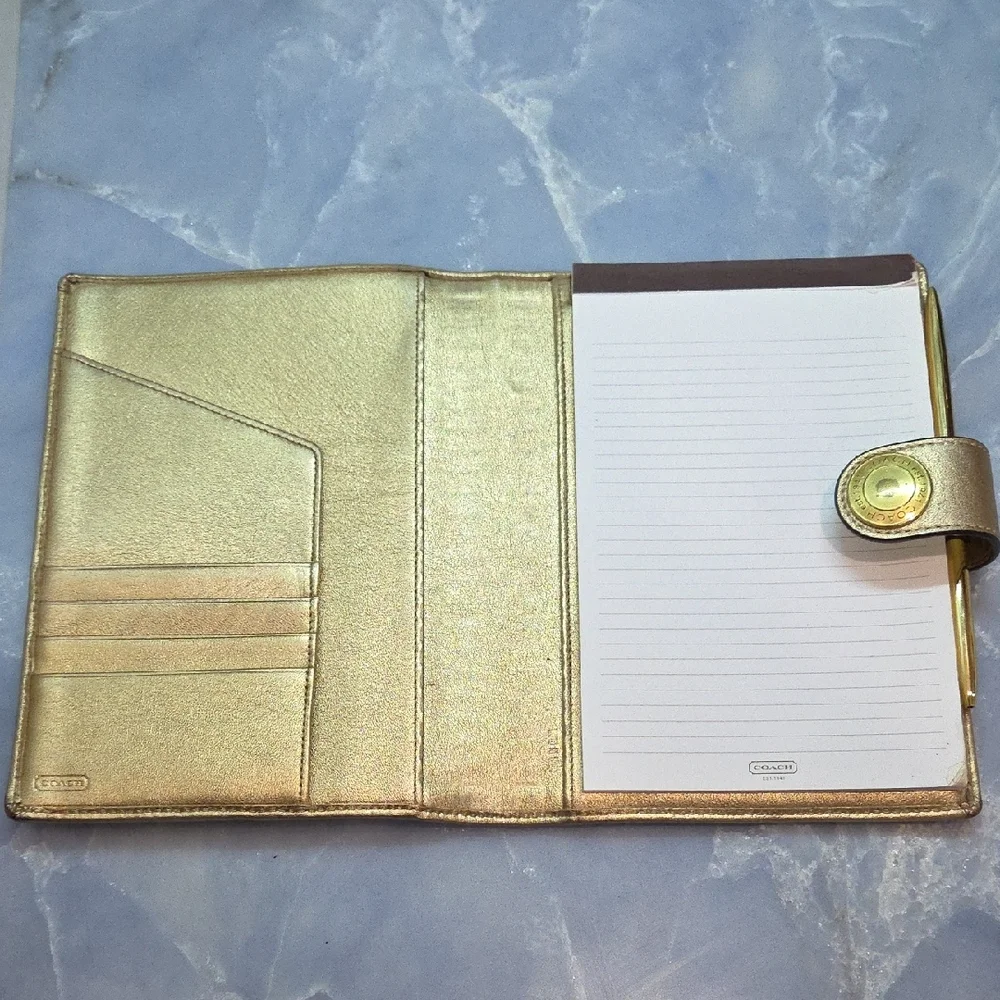 Coach Signature Collection - Day Planner Cover in Gold and Tan - Picture 5 of 7